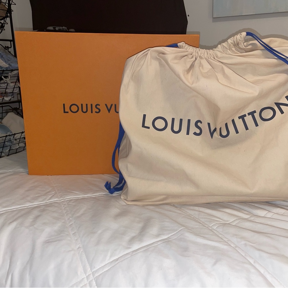 Louis Vuitton Black Monogram Empriente Onthego - Picture 14 of 14